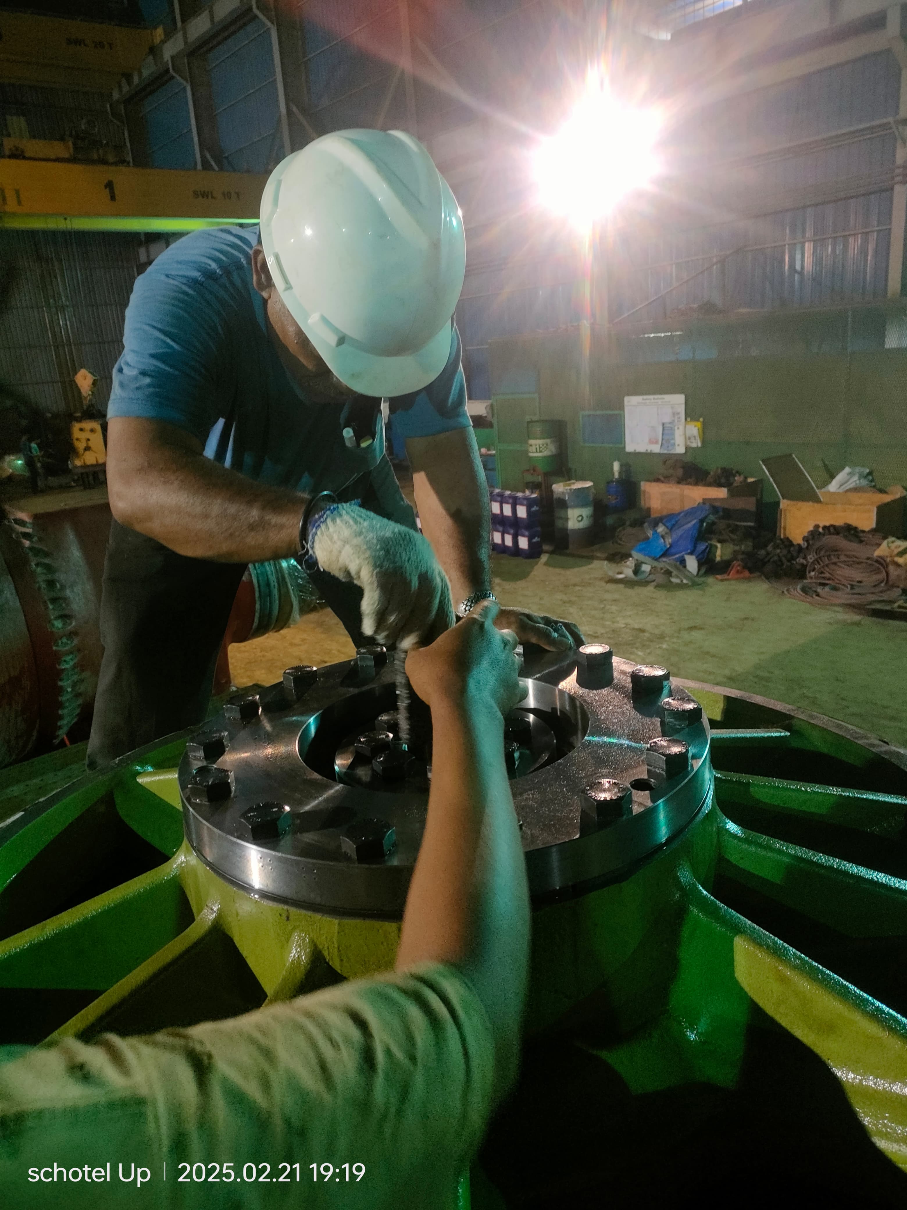 Dokumentasi PROPULSI / AZIMUTH STERN DRIVE