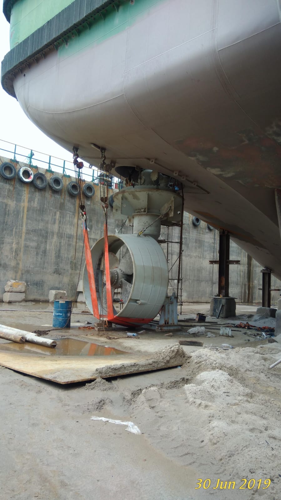 Dokumentasi PROPULSI / AZIMUTH STERN DRIVE