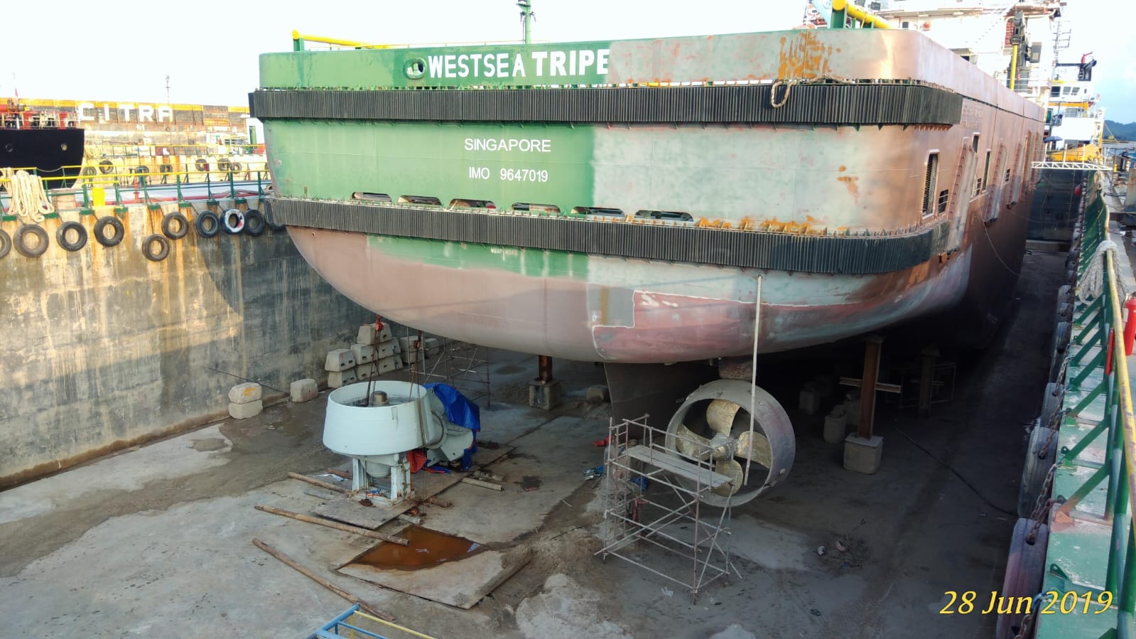 Dokumentasi PROPULSI / AZIMUTH STERN DRIVE